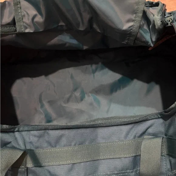 Gymshark Duffel Bag Active Holdall Small Functional Teal Gym Bag NEW - Picture 7 of 8